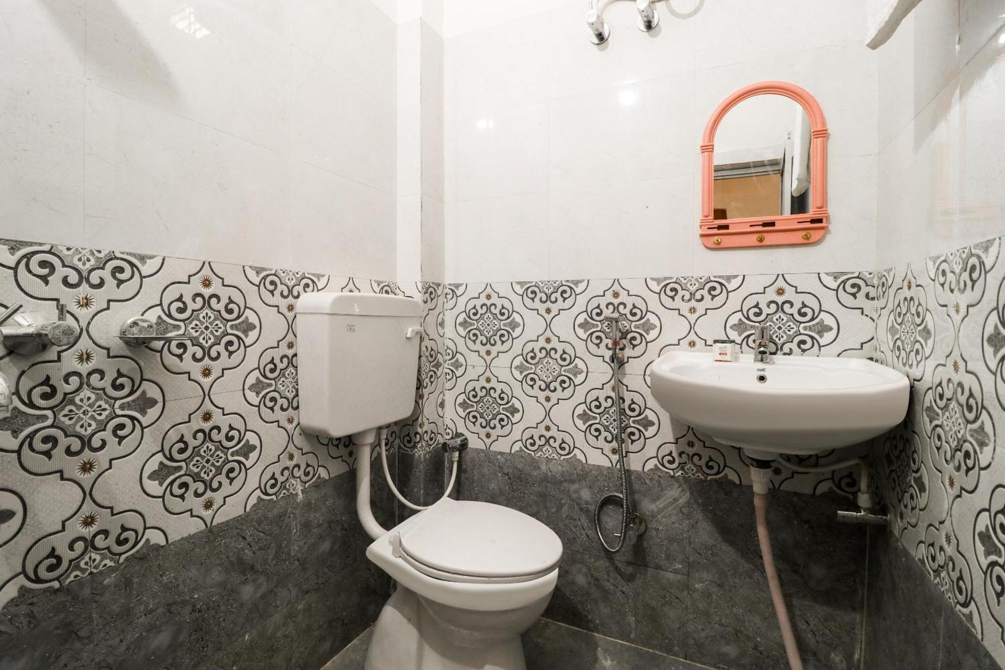 Hotel O New Suhani House Rāmnagar Kültér fotó